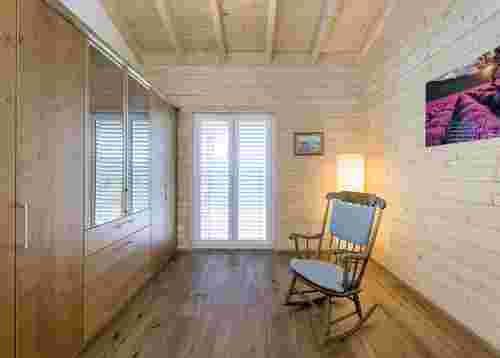 Ankleidezimmer im Bungalow