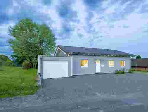 Winkelbungalow mit Garage